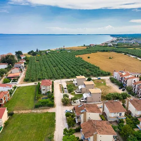 Ele's Maison Kalyves Polygyrou