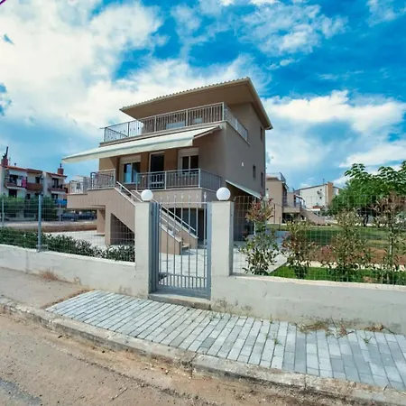 Ele's Maison Kalyves Polygyrou